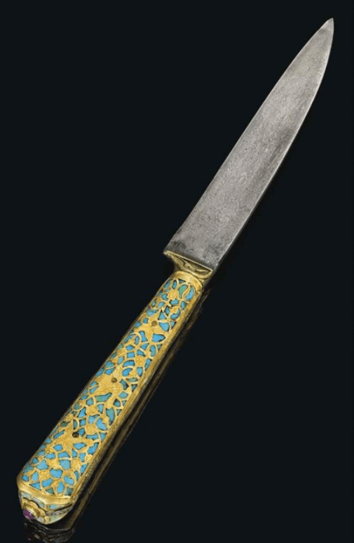 一把16世纪的黄金和绿松石刀柄刀