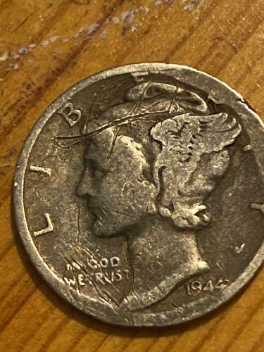 1944年的水星硬币模具破裂